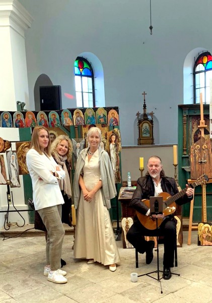 310967662_8766345486712451_5669377295755724154_n (1).jpg