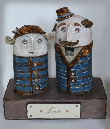 Agata_Urbańska-Krasowska-Love_31,5x14,5x33cm_ceramika z drewnem.jpg