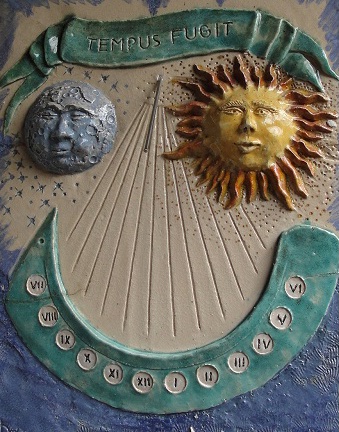 zonnewijzer geglazuurd bijgesneden.jpg