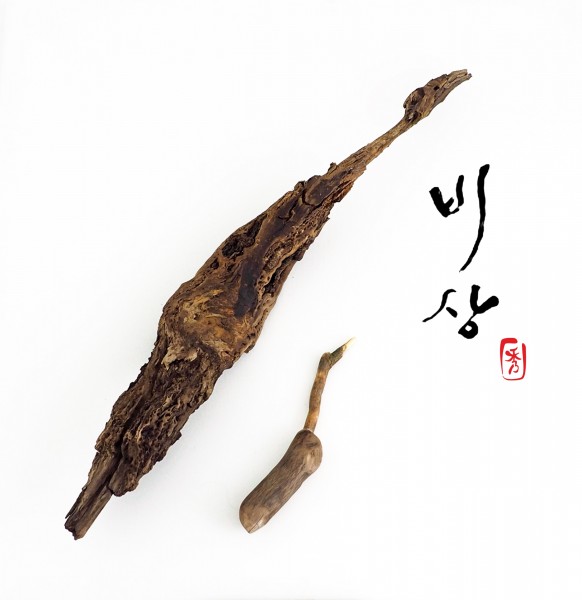 1. Seunguk Lee_odlot_instalacja 1__70x70cm.jpg